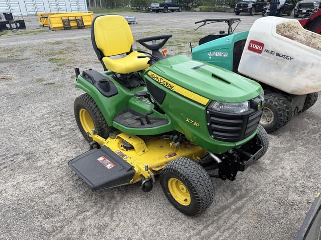 Image of John Deere X730 equipment image 1
