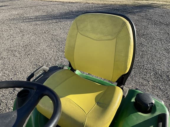 Image of John Deere X730 equipment image 4