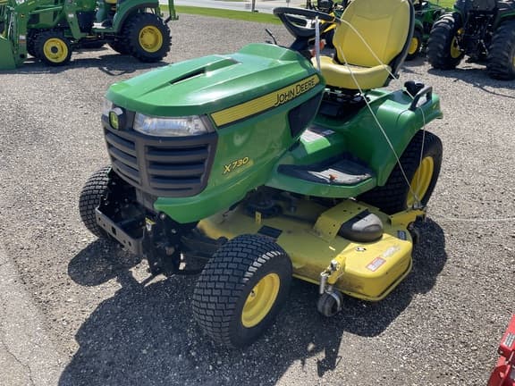 Image of John Deere X730 equipment image 1