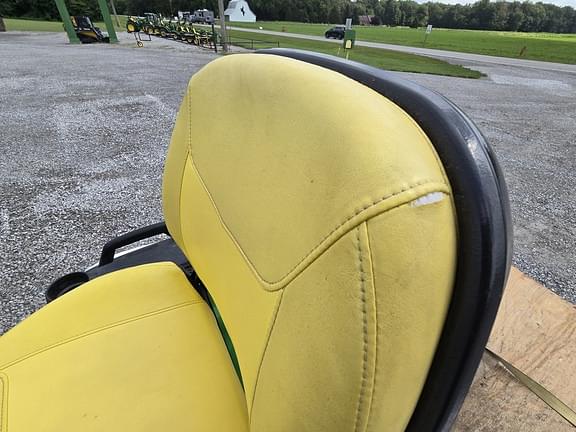 Image of John Deere X730 equipment image 4