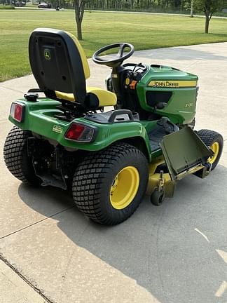 Image of John Deere X730 equipment image 3