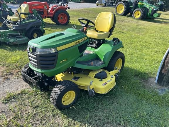 Image of John Deere X730 equipment image 4