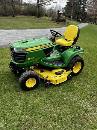 Image of John Deere X730 equipment image 2