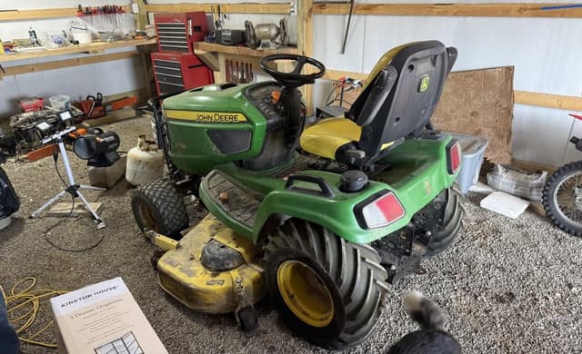 Image of John Deere X730 equipment image 2