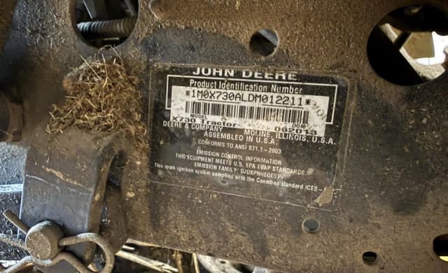 Image of John Deere X730 equipment image 1