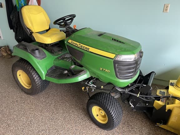 Image of John Deere X730 Image 0