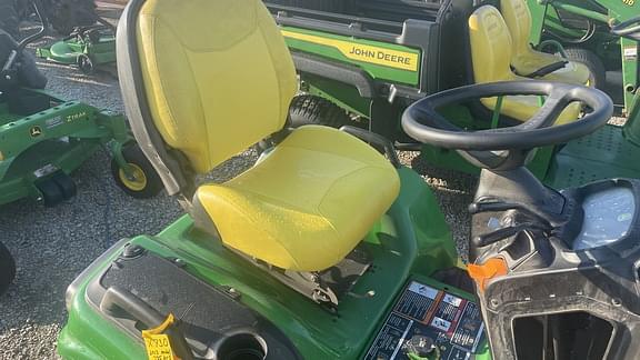 Image of John Deere X730 equipment image 2