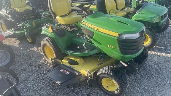 Image of John Deere X730 equipment image 1