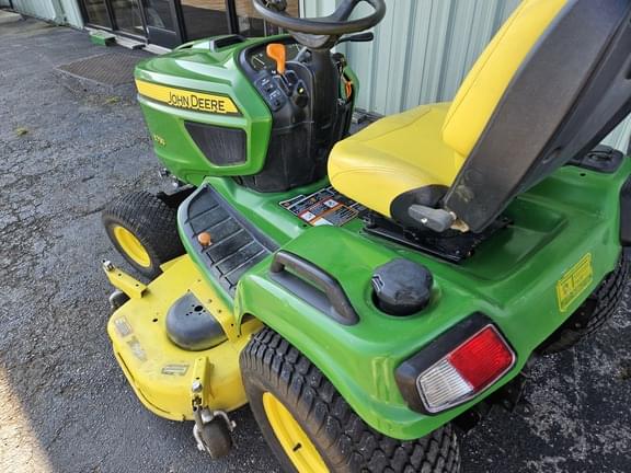 Image of John Deere X730 equipment image 4