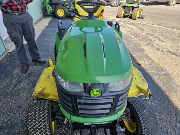 Image of John Deere X730 equipment image 1