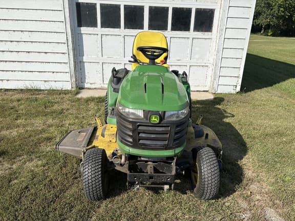 Image of John Deere X734 equipment image 2
