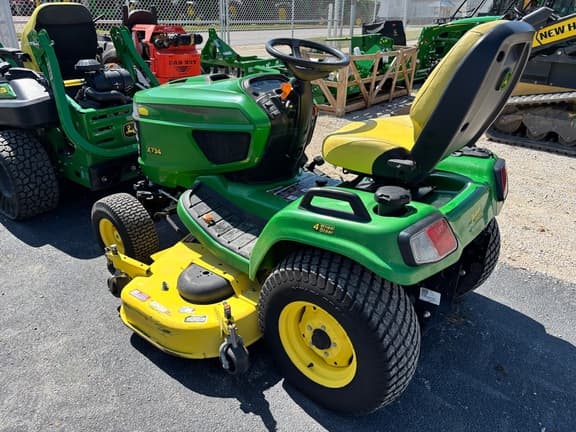 Image of John Deere X734 equipment image 2