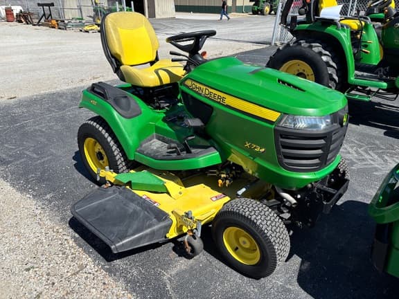 Image of John Deere X734 equipment image 1