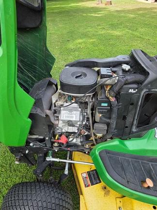 Image of John Deere X734 equipment image 2