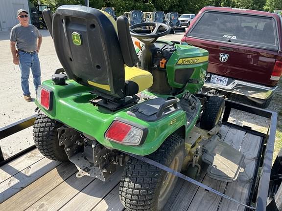 Image of John Deere X734 equipment image 4