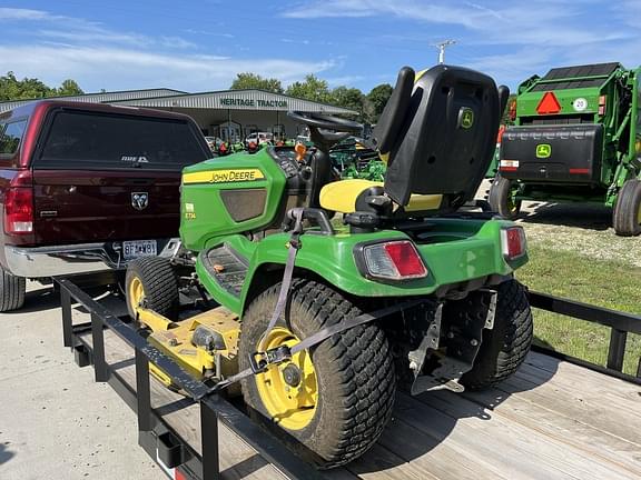 Image of John Deere X734 equipment image 2
