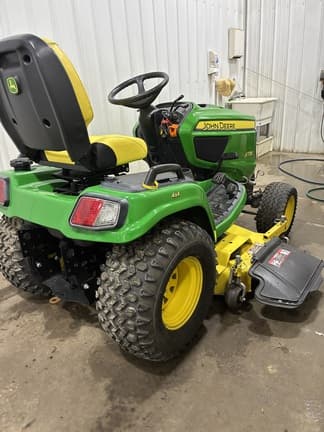 Image of John Deere X738 equipment image 3