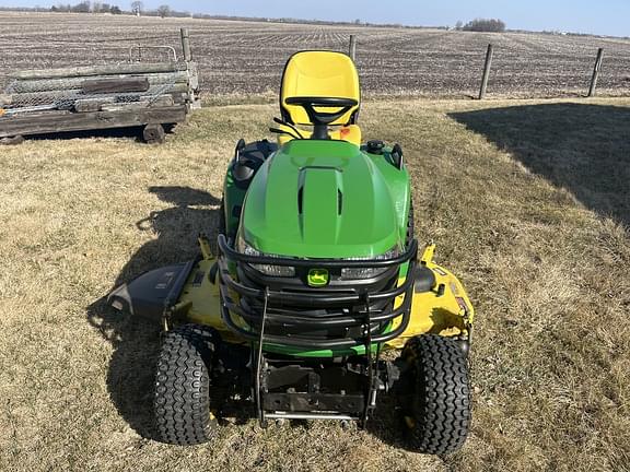 Image of John Deere X738 equipment image 1