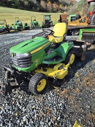Main image John Deere X738
