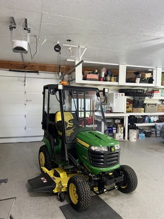 Main image John Deere X738