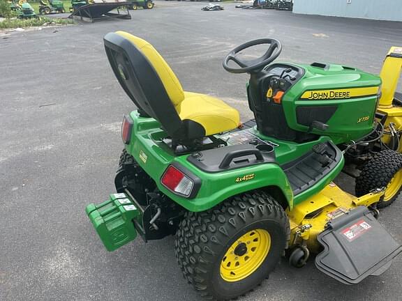 Image of John Deere X739 equipment image 3