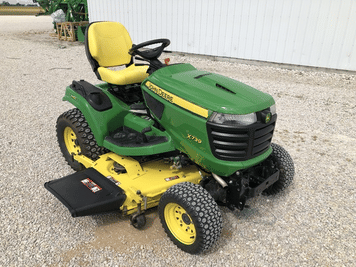 Main image John Deere X739