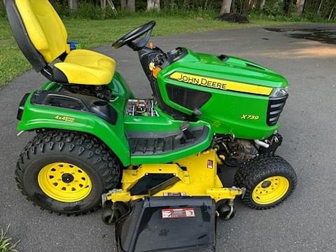 Image of John Deere X739 Primary image