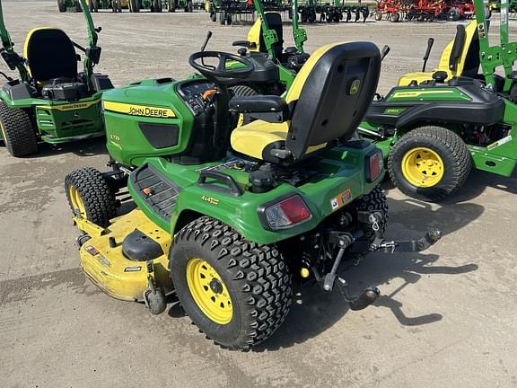 Image of John Deere X739 equipment image 4