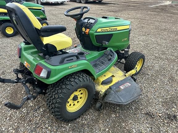 Image of John Deere X739 equipment image 1