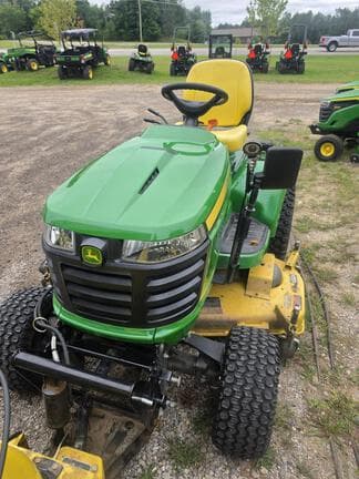 Image of John Deere X739 equipment image 2