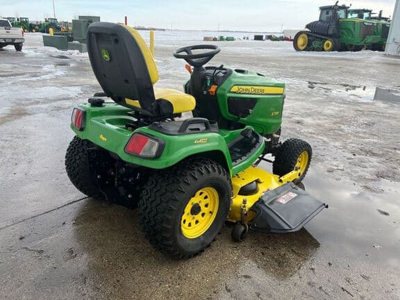Image of John Deere X739 equipment image 4