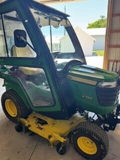 2013 John Deere X750 Equipment Image0