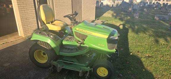2013 John Deere X750 Equipment Image0
