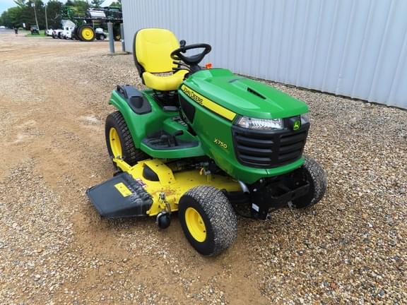 Image of John Deere X750 equipment image 1