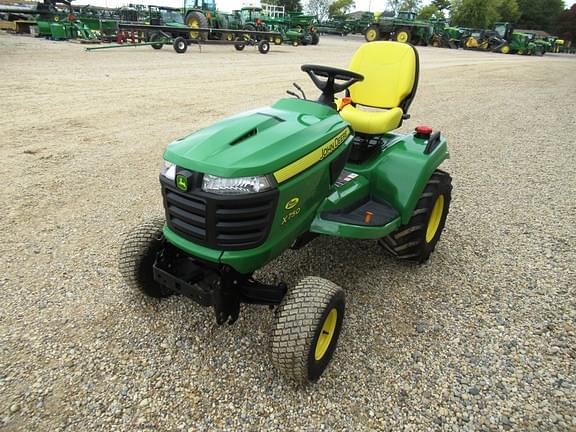 Image of John Deere X750 equipment image 2