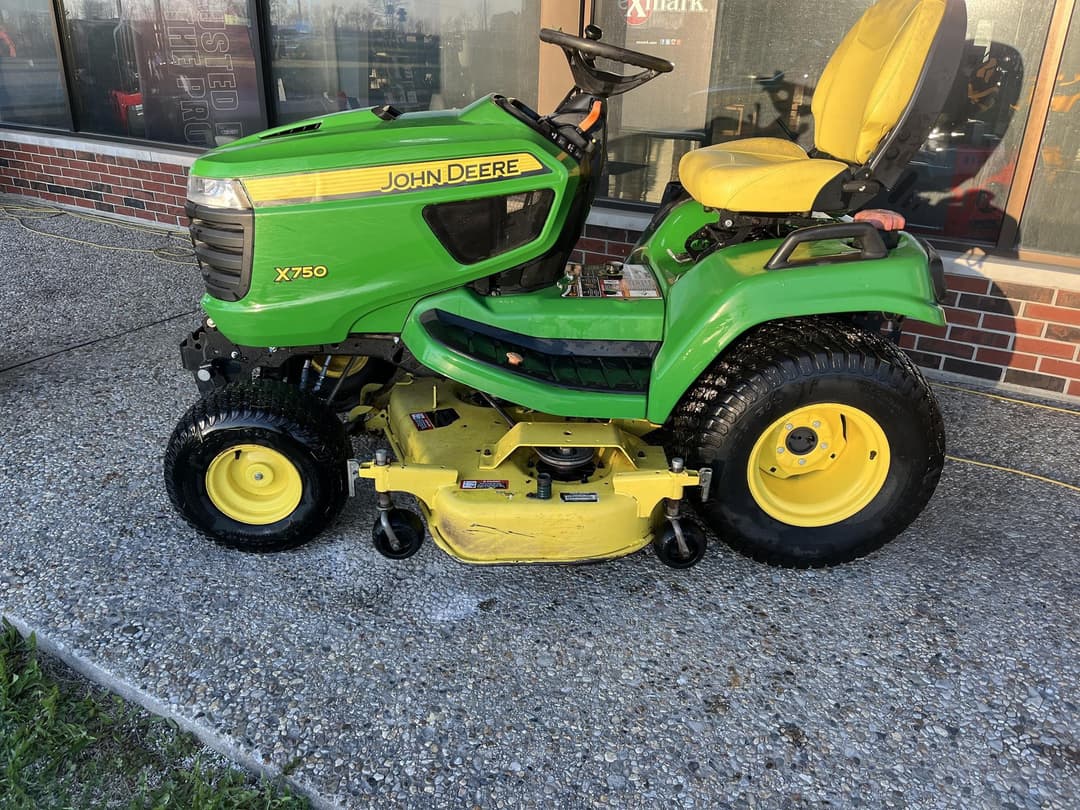 Image of John Deere X750 Primary image
