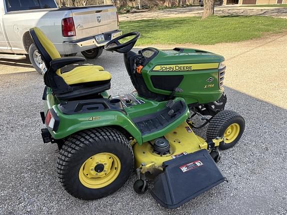 Image of John Deere X754 Primary image