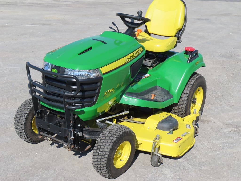 Image of John Deere X754 Primary image