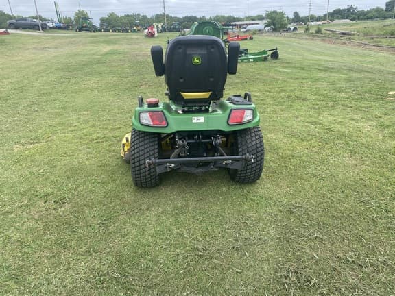 Image of John Deere X754 equipment image 4