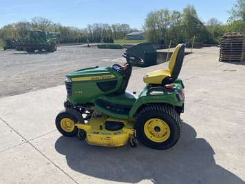 Main image John Deere X754