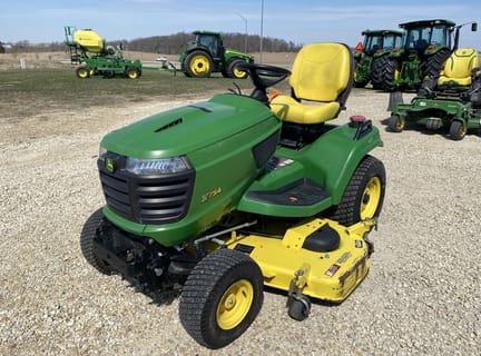 2013 John Deere X754 Equipment Image0