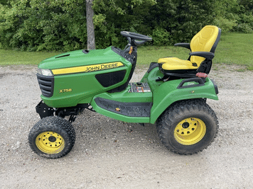 Main image John Deere X758