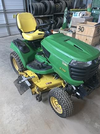 Image of John Deere X758 equipment image 2