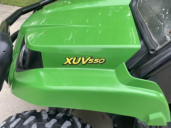 Image of John Deere XUV 550 equipment image 2