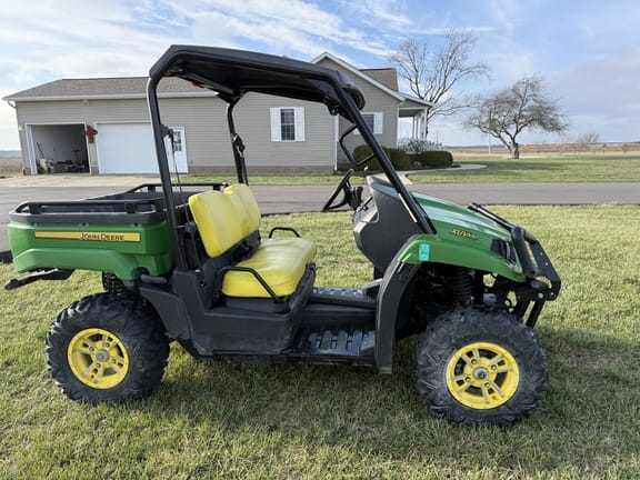 Main image John Deere XUV 550