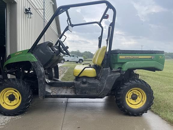 Image of John Deere XUV 550 equipment image 2