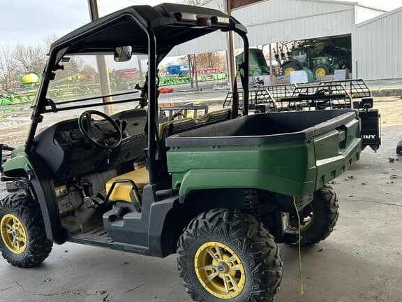 Image of John Deere XUV 550 equipment image 4