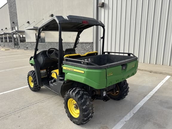Image of John Deere XUV 550 equipment image 4