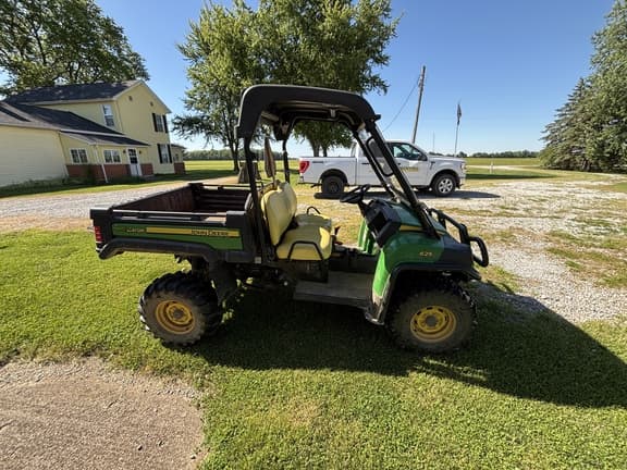 Image of John Deere Gator XUV 625i equipment image 3