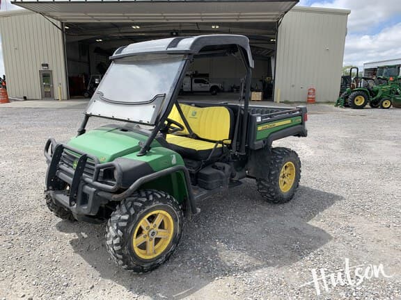 Image of John Deere Gator XUV 825i equipment image 1